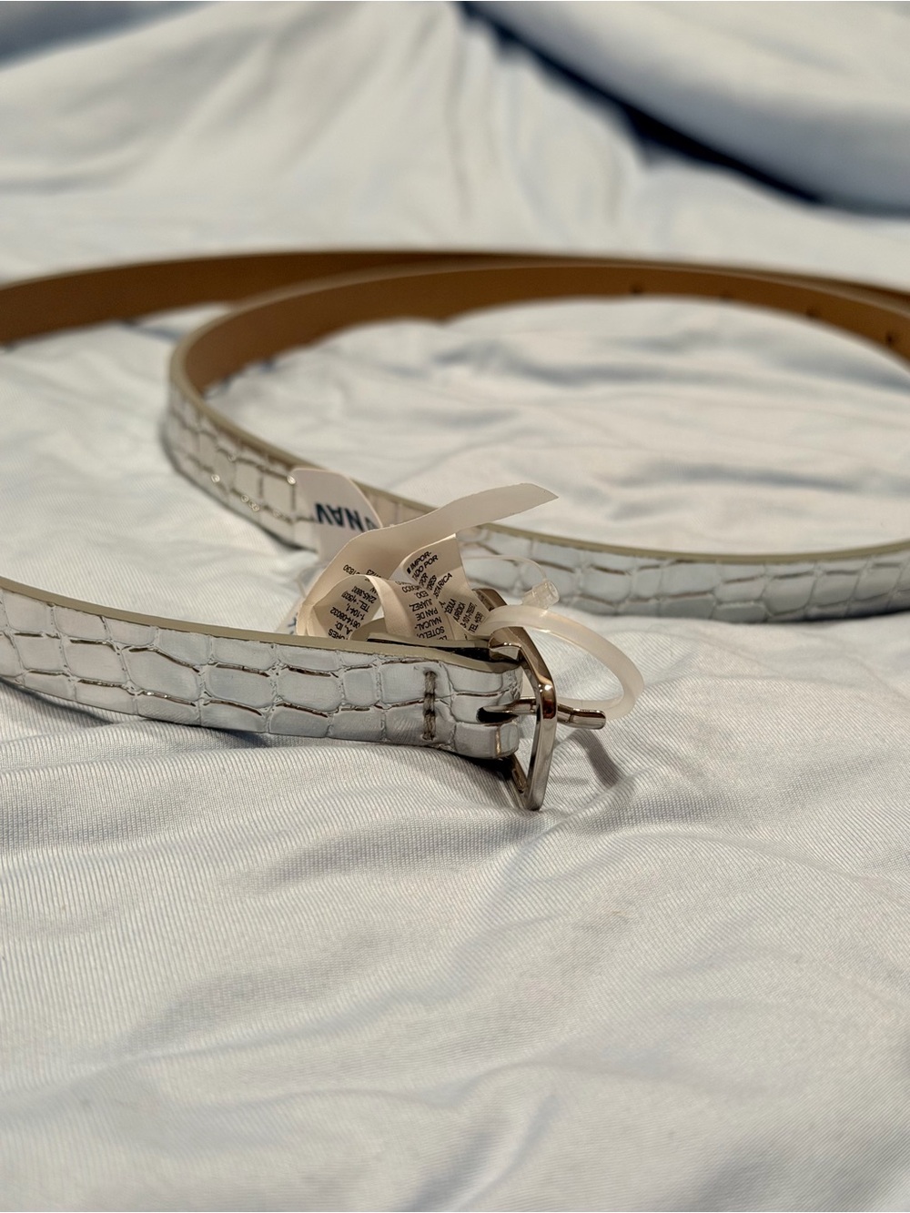 NWT Silver Croc-Embossed Women’s Skinny Belt